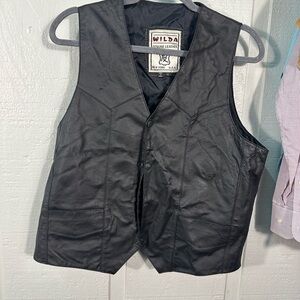 Vintage Wilda Black Genuine Leather Vest Motorcycle Riding Vest Size M EUC